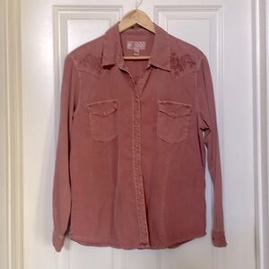 Ryan Michael women’s dusty red western shirt size L. Distressed in the best way